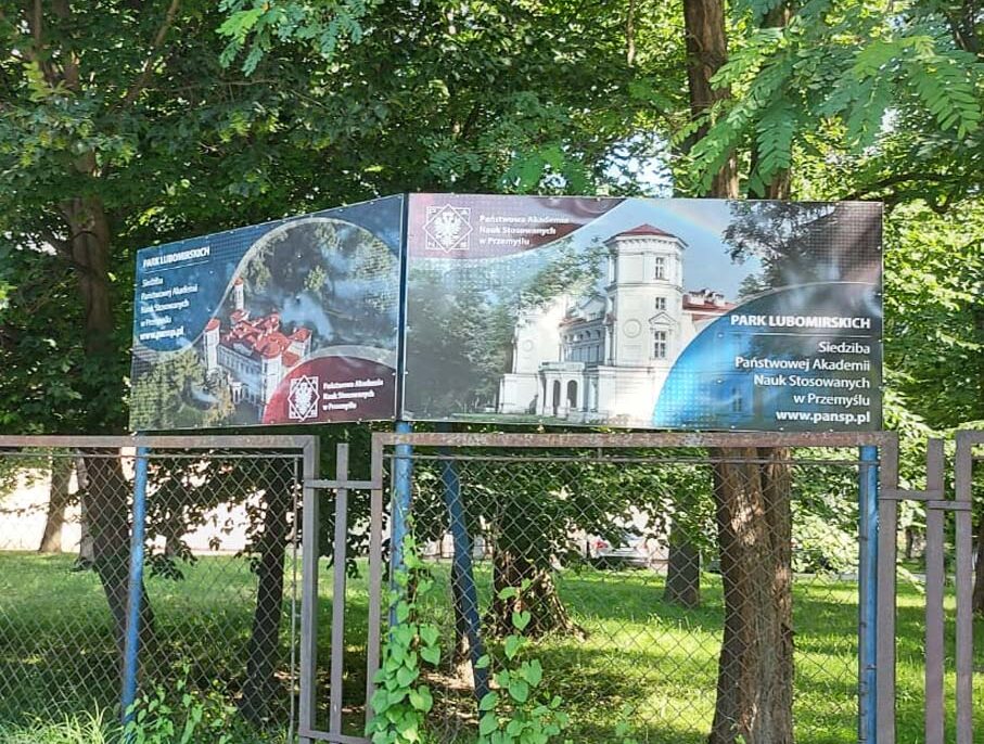 pans tablice nawigacyjne poruszania się pomoc lokalizacja